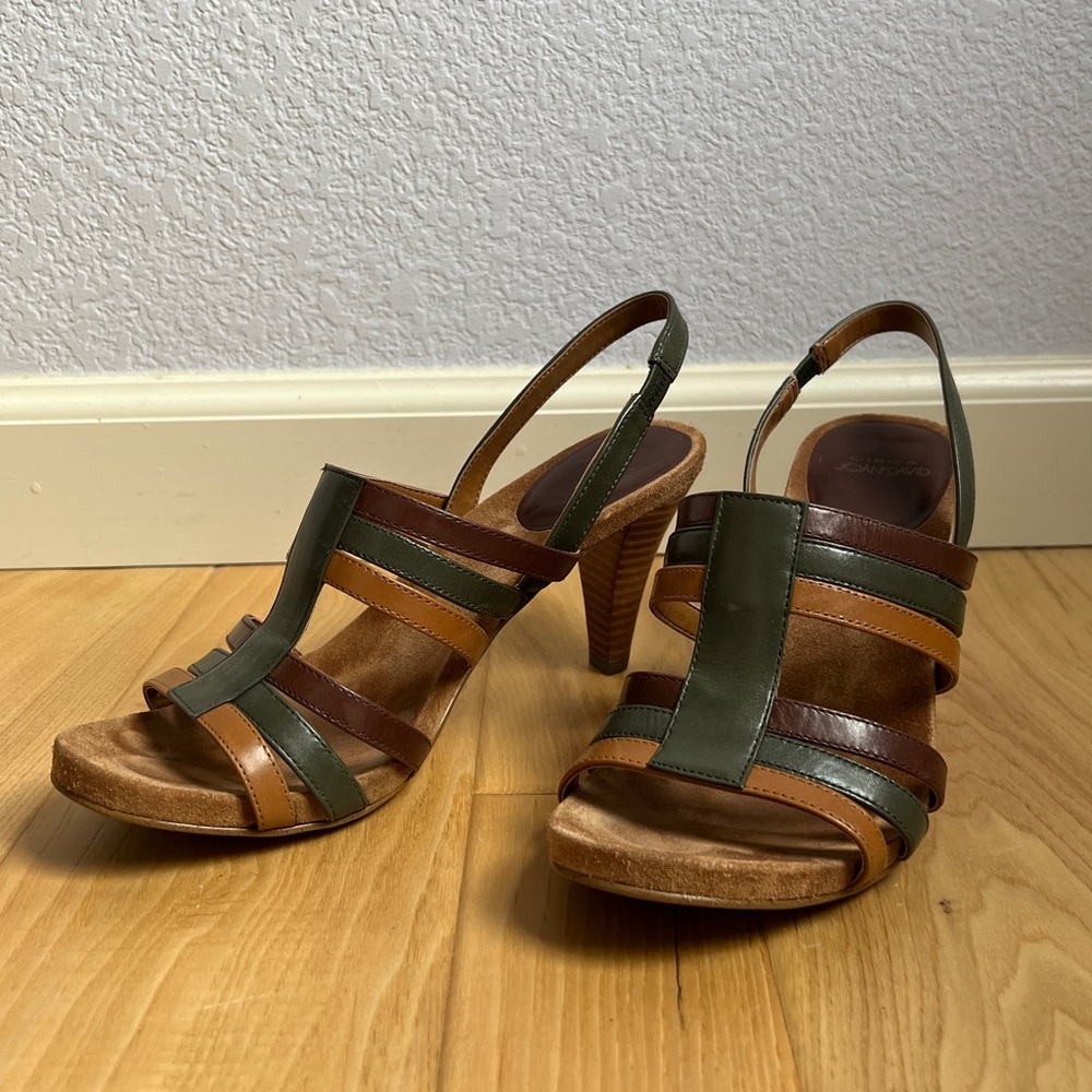 Joan & David Leather Sandal, Size 8